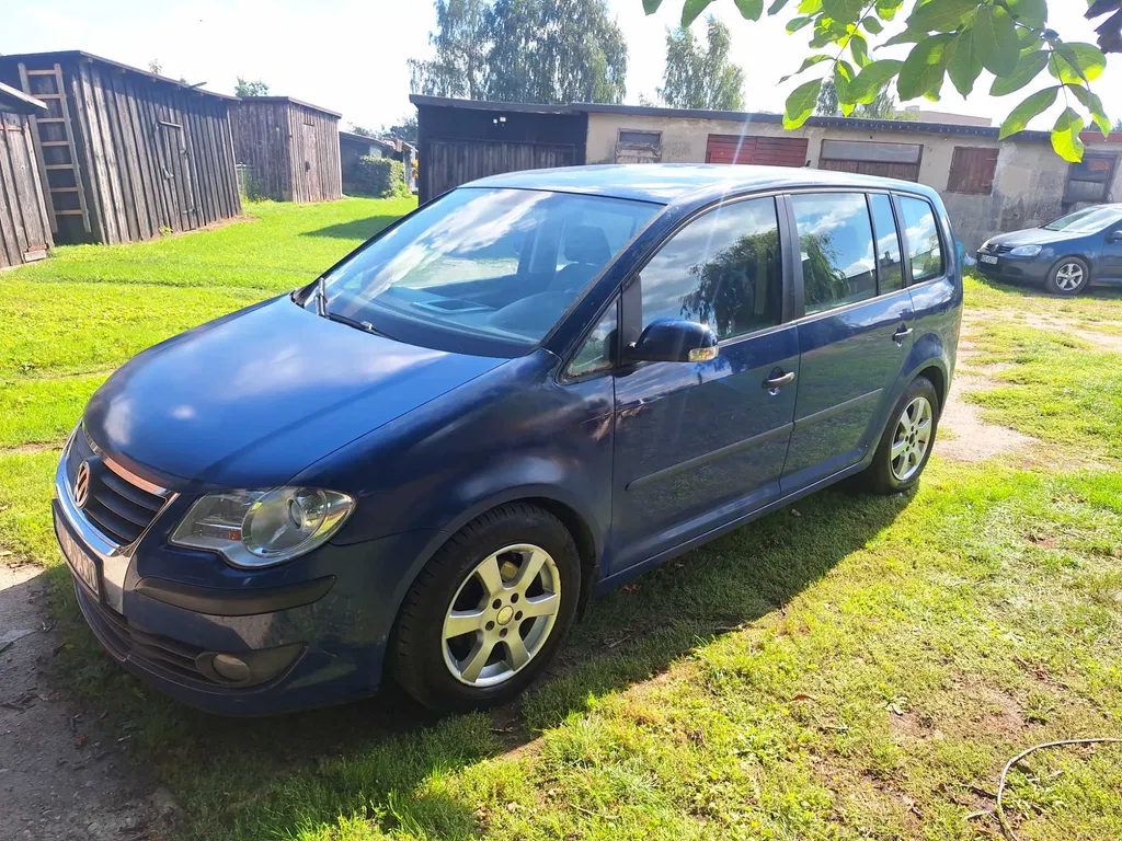 Zdjęcie: 2008 Volkswagen Touran