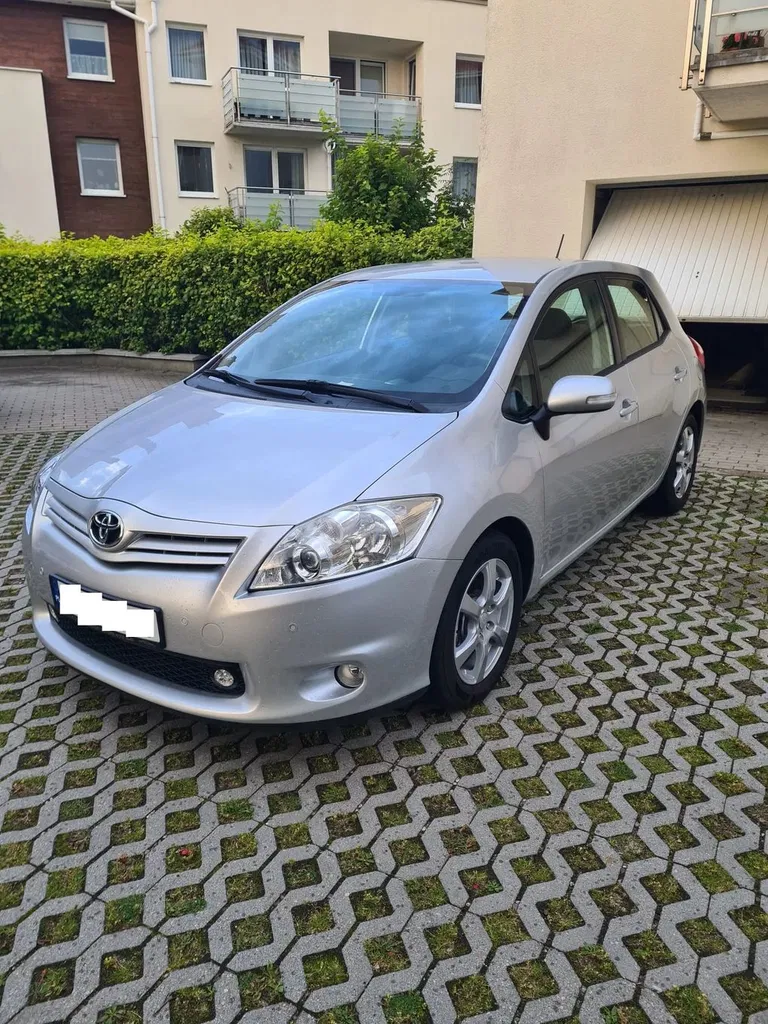 Zdjęcie: 2010 Toyota Auris