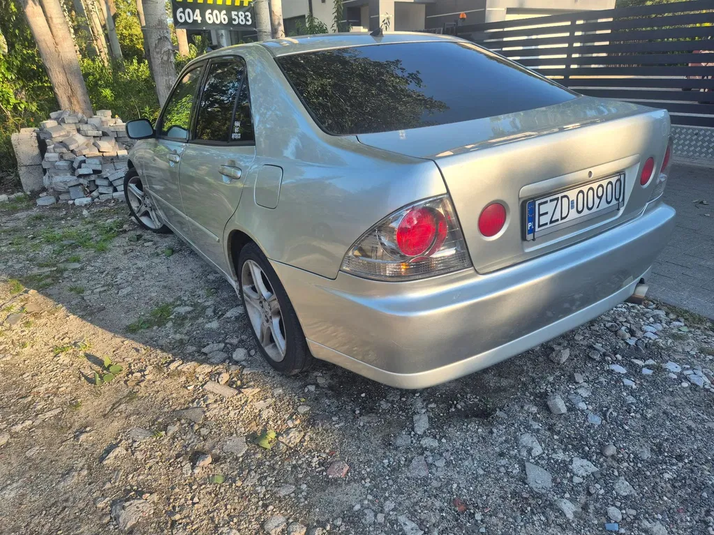 Zdjęcie: 2002 Lexus IS