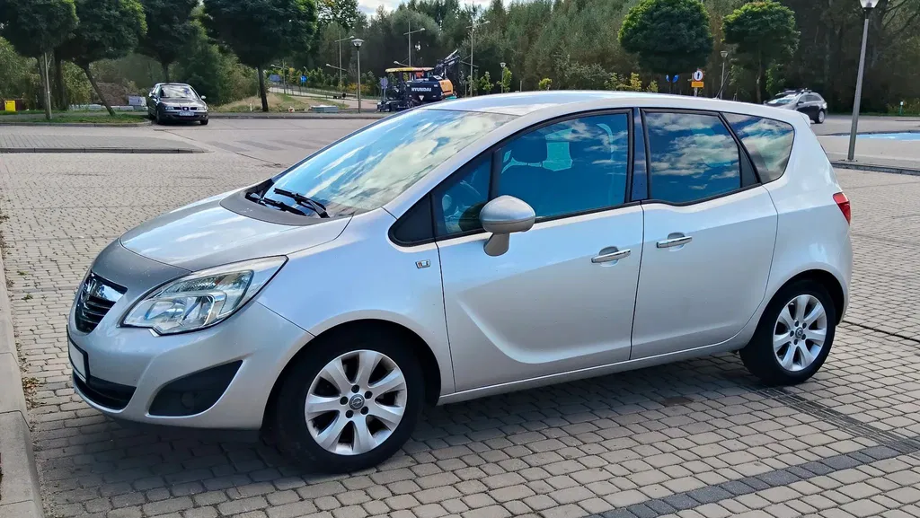 Zdjęcie: 2011 Opel Meriva