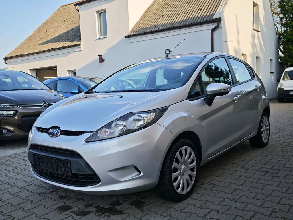 Zdjęcie: 2010 Ford Fiesta