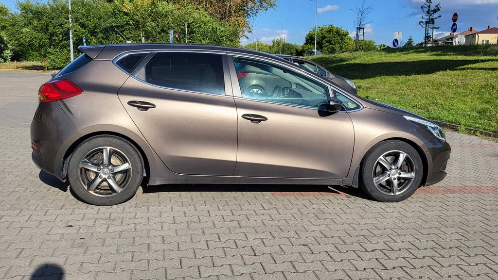 Zdjęcie: 2012 Kia Cee'd