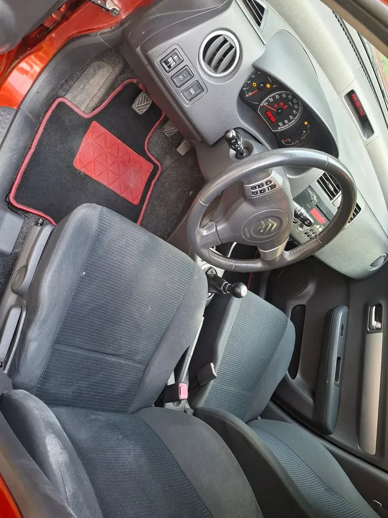 Zdjęcie: 2009 Suzuki Swift