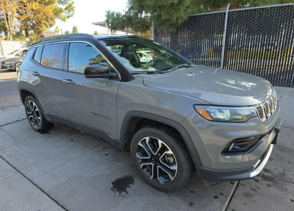 Zdjęcie: 2023 Jeep Compass