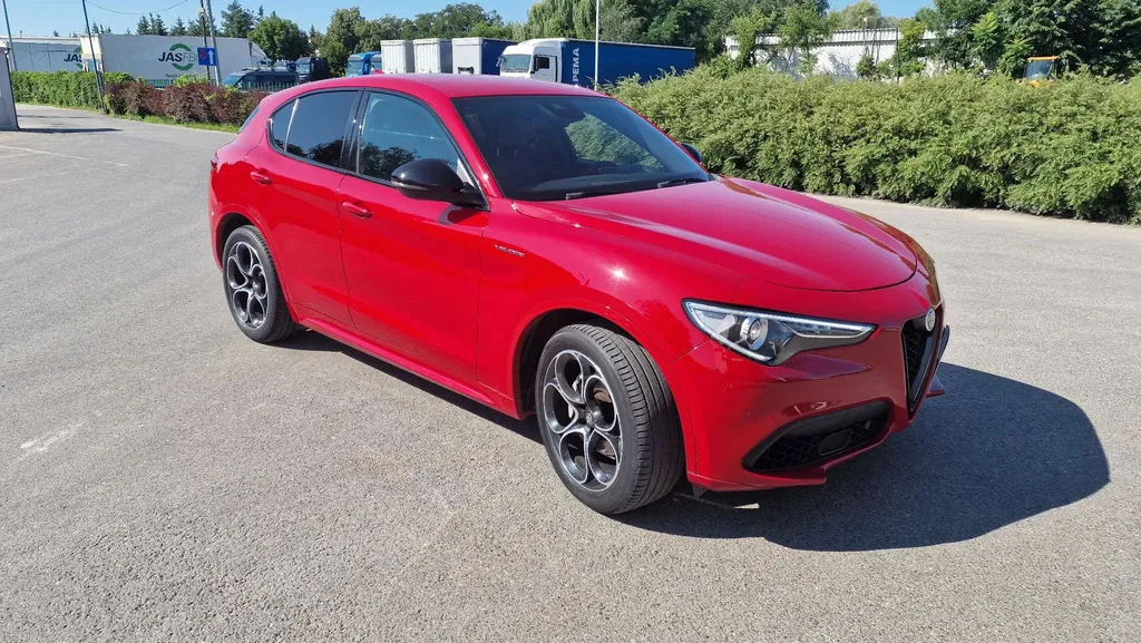 Zdjęcie: 2022 Alfa Romeo Stelvio