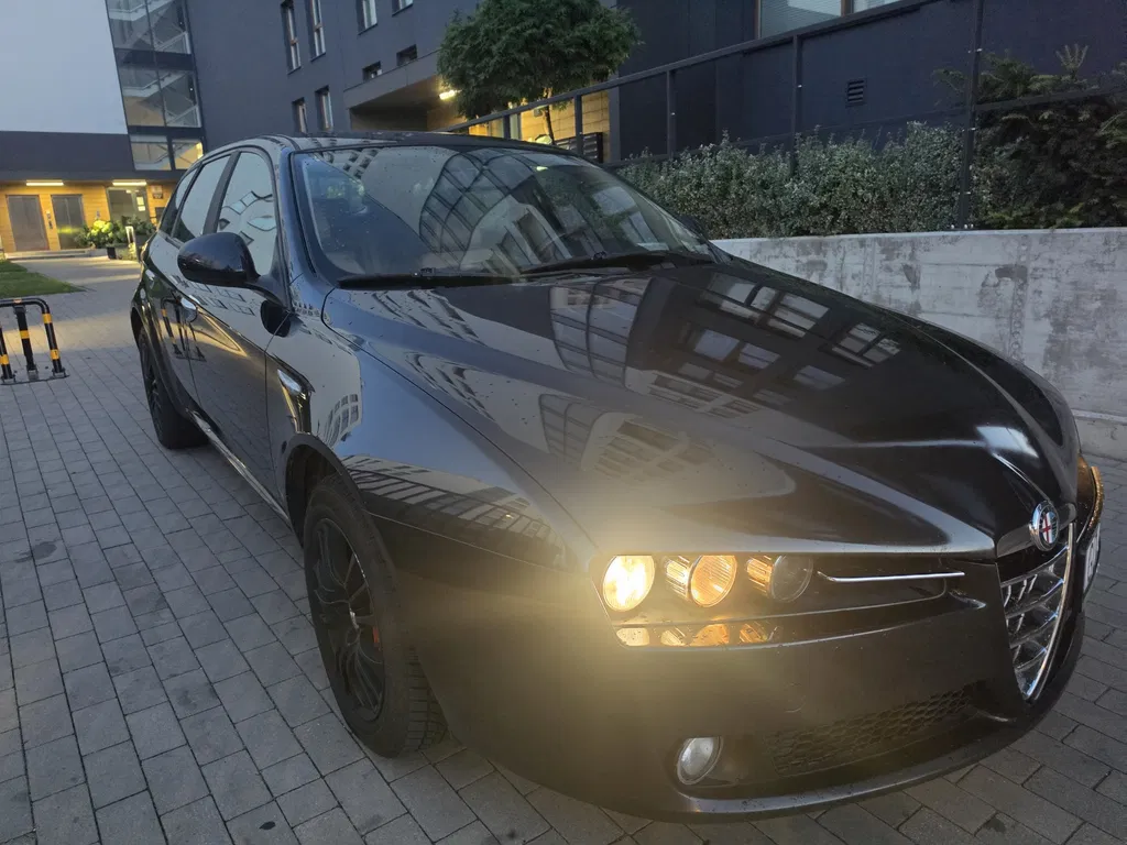 Zdjęcie: 2008 Alfa Romeo 159