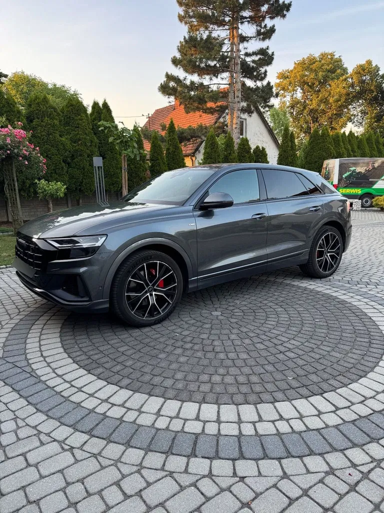 Zdjęcie: 2019 Audi Q8