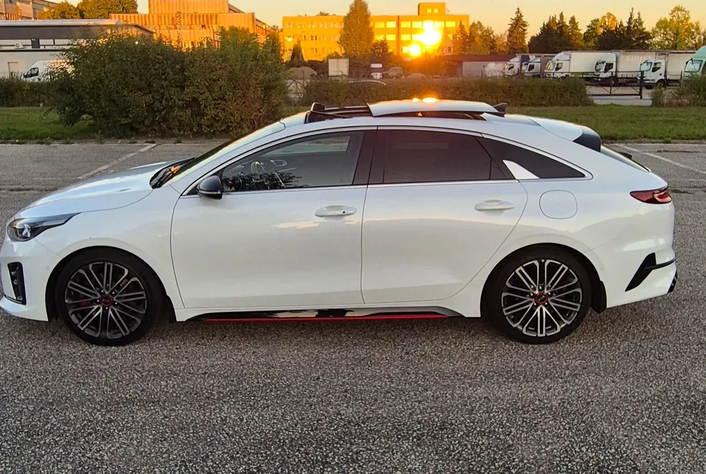 Zdjęcie: 2019 Kia Pro_Cee'd
