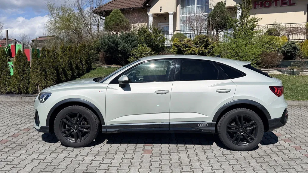 Zdjęcie: 2020 Audi Q3 Sportback