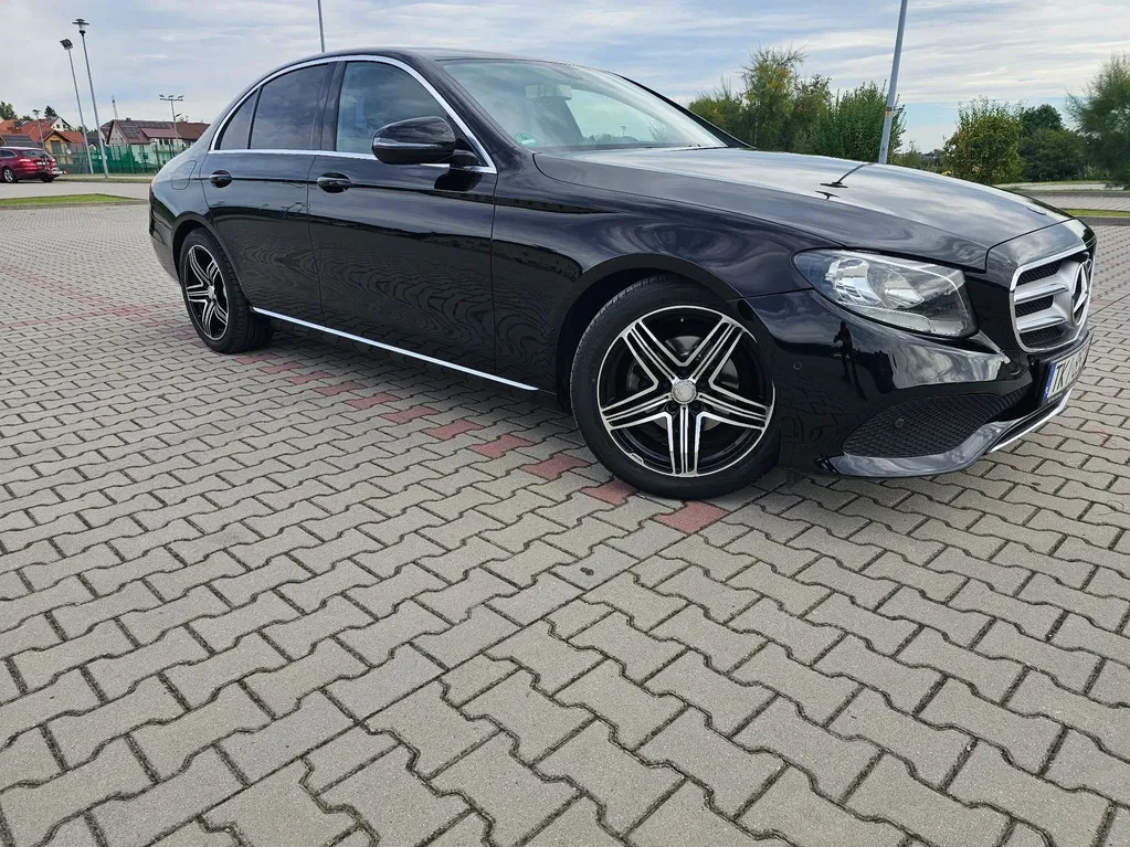 Zdjęcie: 2018 Mercedes-Benz E Klasa
