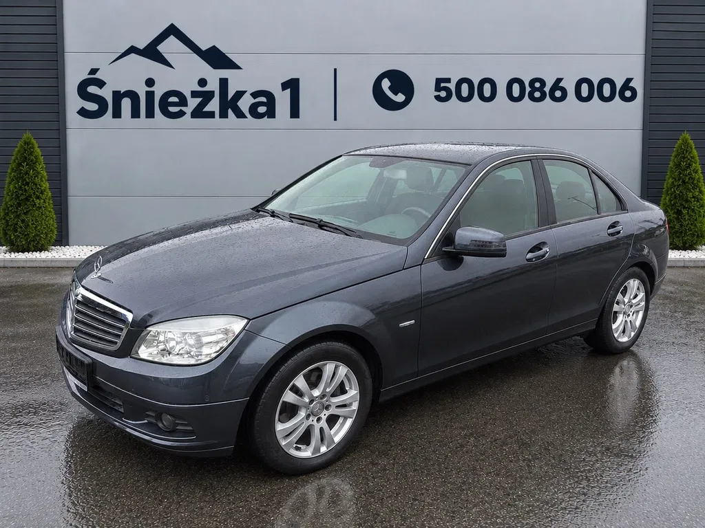 Zdjęcie: 2010 Mercedes-Benz C Klasa