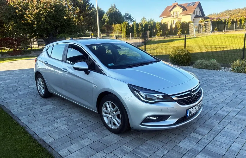 Zdjęcie: 2019 Opel Astra