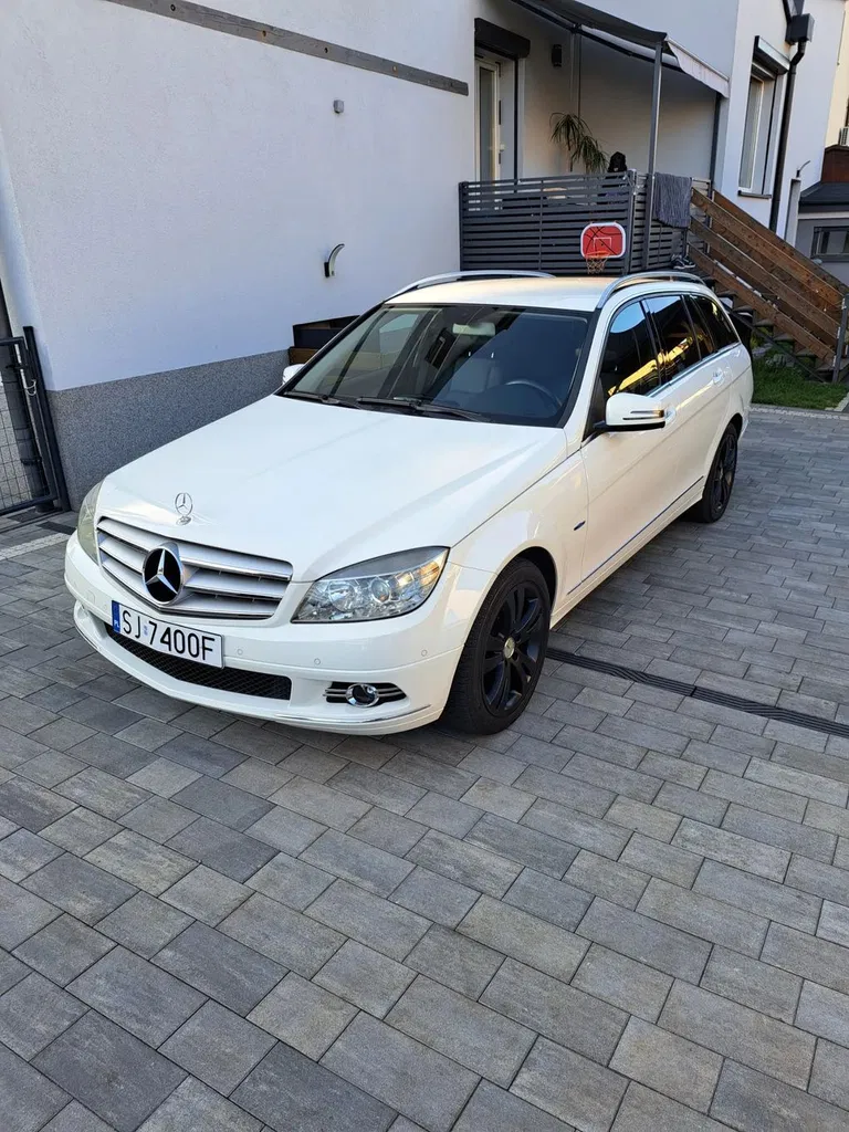 Zdjęcie: 2009 Mercedes-Benz C Klasa
