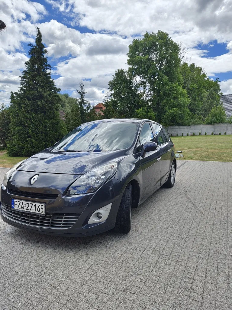 Zdjęcie: 2009 Renault Grand Scenic