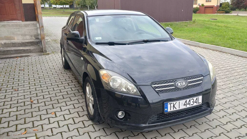 Zdjęcie: 2009 Kia Pro_Cee'd