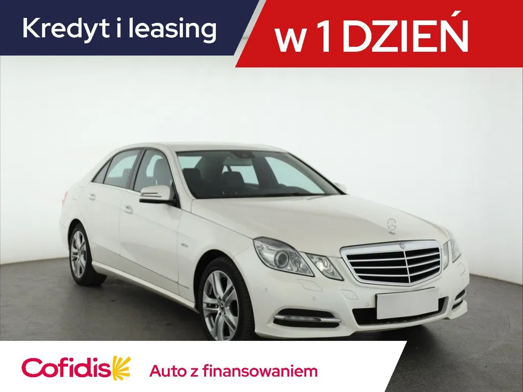 Zdjęcie: 2011 Mercedes-Benz E Klasa