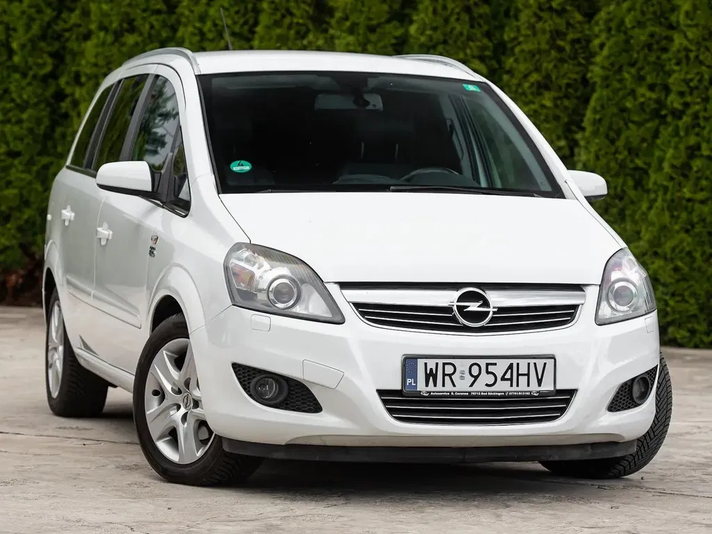 Zdjęcie: 2010 Opel Zafira