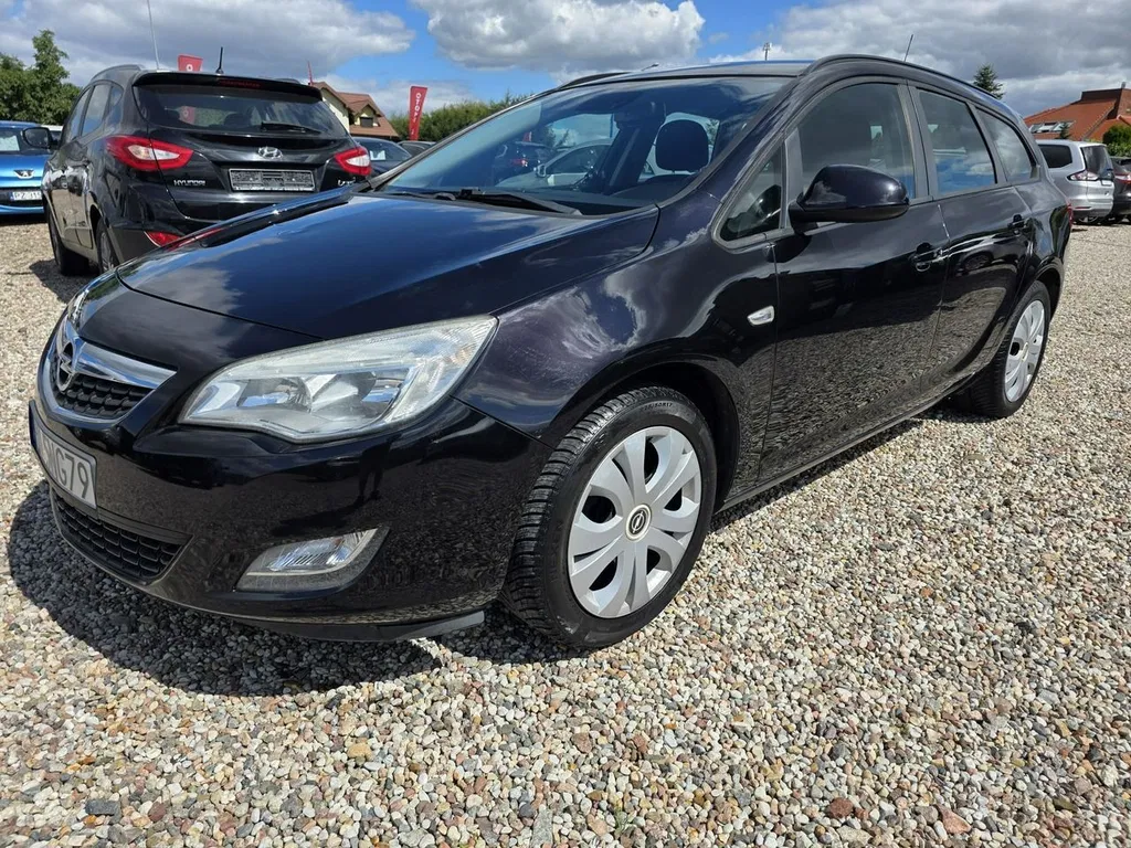 Zdjęcie: 2010 Opel Astra