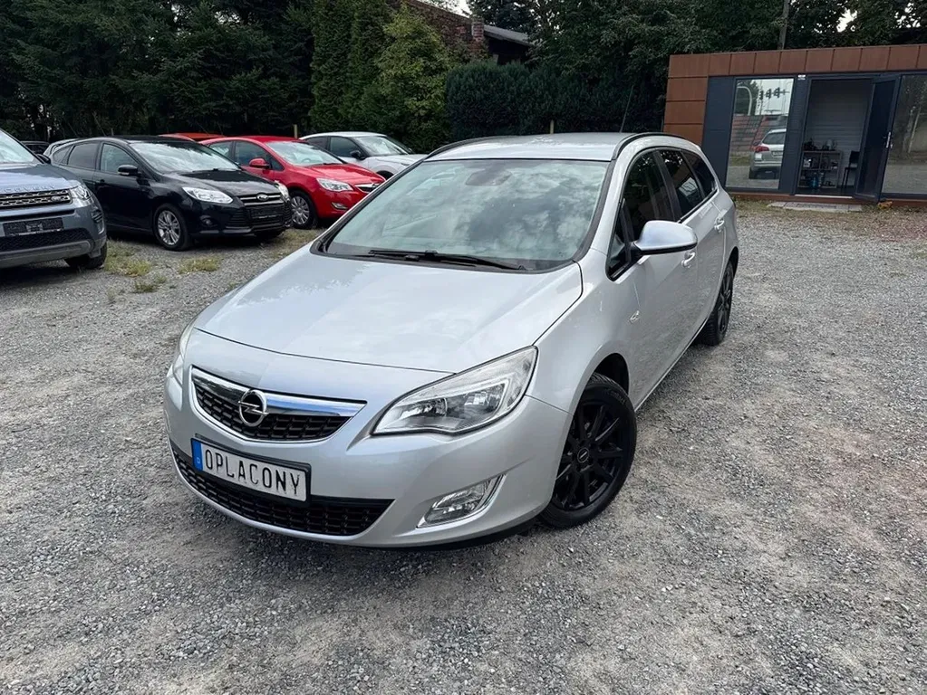 Zdjęcie: 2011 Opel Astra