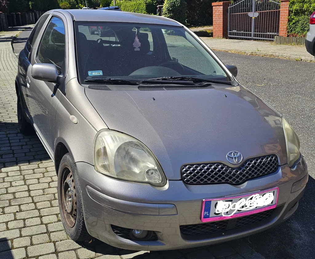 Zdjęcie: 2004 Toyota Yaris