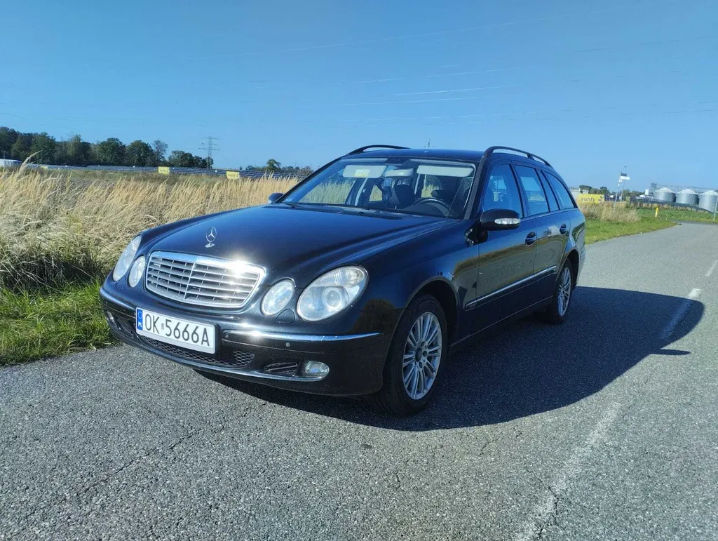 Zdjęcie: 2005 Mercedes-Benz E Klasa