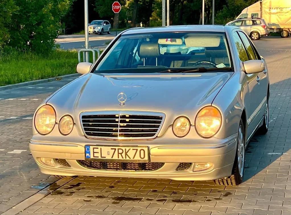 Zdjęcie: 2001 Mercedes-Benz E Klasa