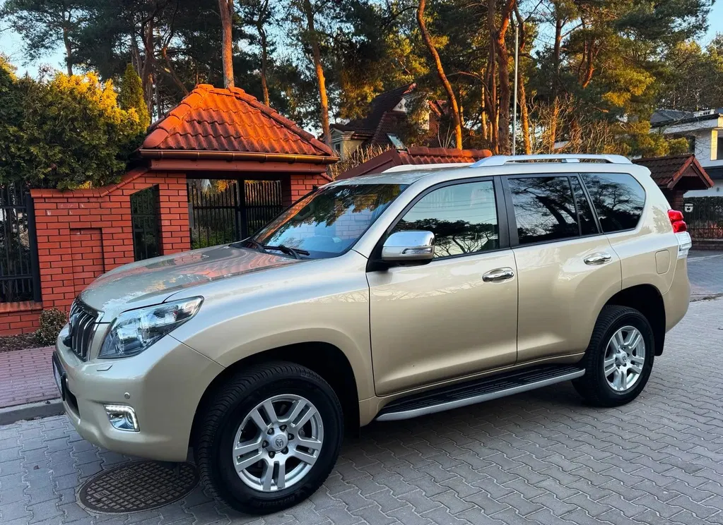 Zdjęcie: 2010 Toyota Land Cruiser