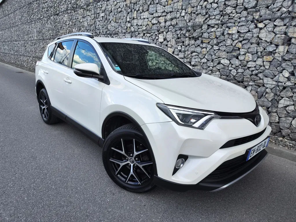 Zdjęcie: 2017 Toyota RAV-4