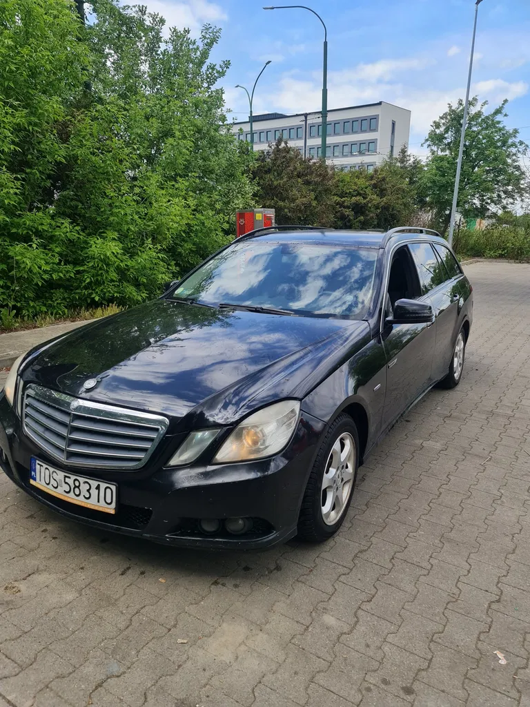 Zdjęcie: 2010 Mercedes-Benz E Klasa