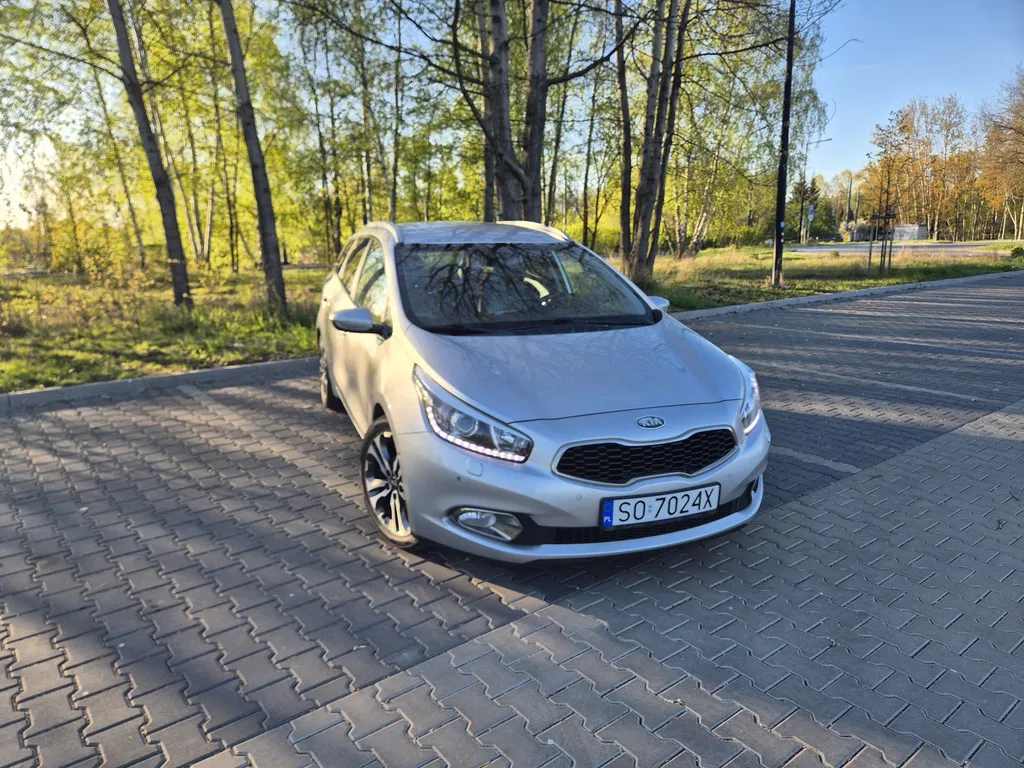 Zdjęcie: 2013 Kia Cee'd