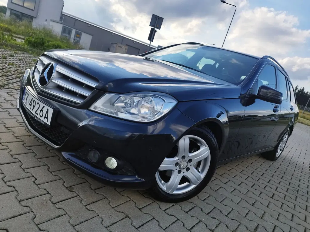 Zdjęcie: 2012 Mercedes-Benz C Klasa