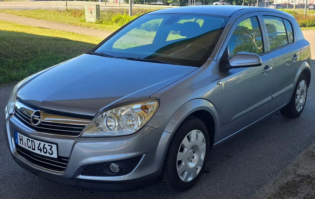 Zdjęcie: 2009 Opel Astra