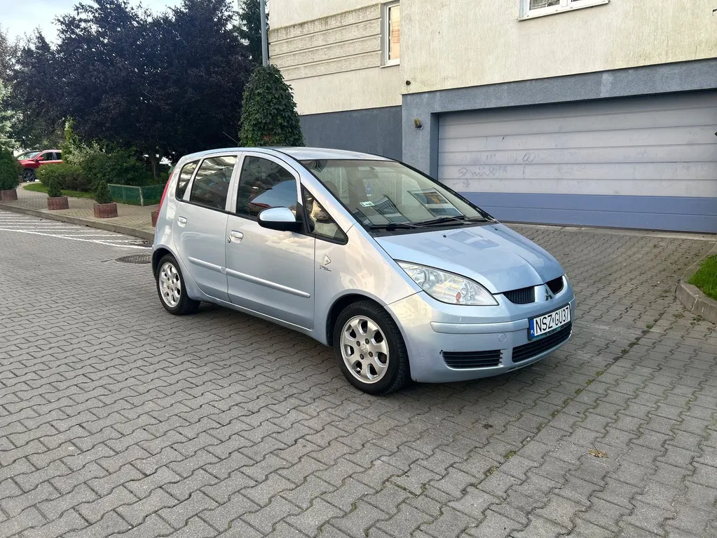 Zdjęcie: 2005 Mitsubishi Colt