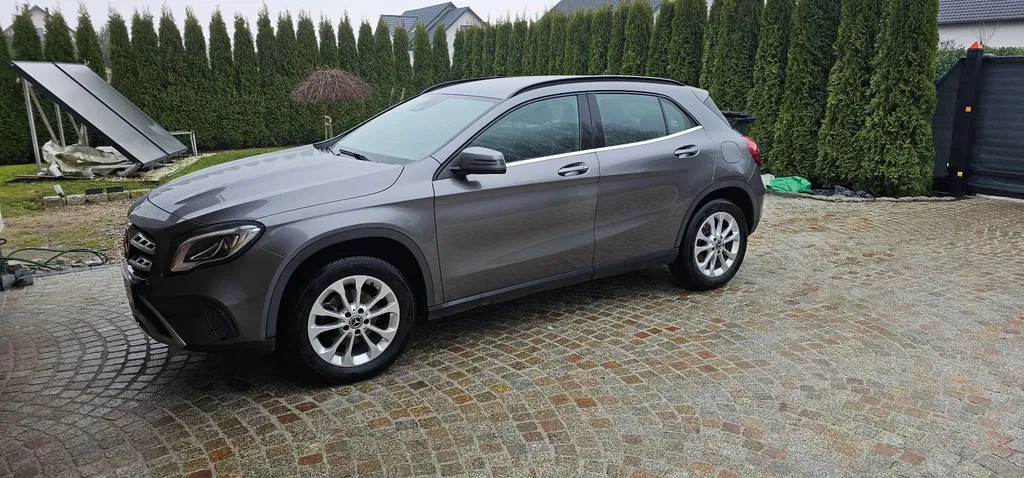 Zdjęcie: 2017 Mercedes-Benz GLA