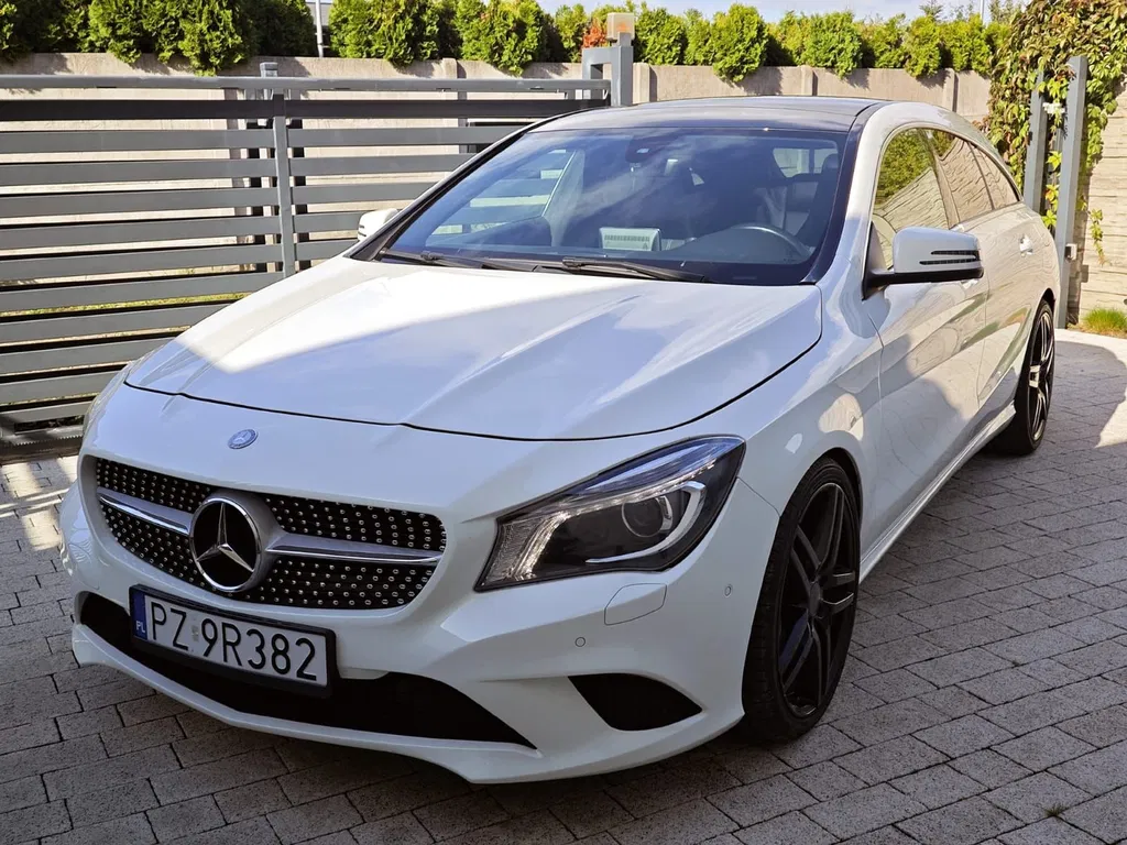 Zdjęcie: 2015 Mercedes-Benz CLA