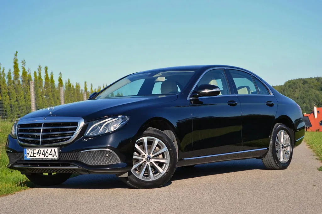 Zdjęcie: 2017 Mercedes-Benz E Klasa
