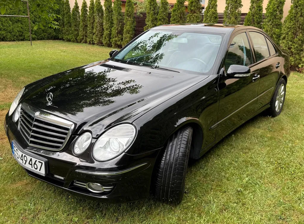 Zdjęcie: 2008 Mercedes-Benz E Klasa