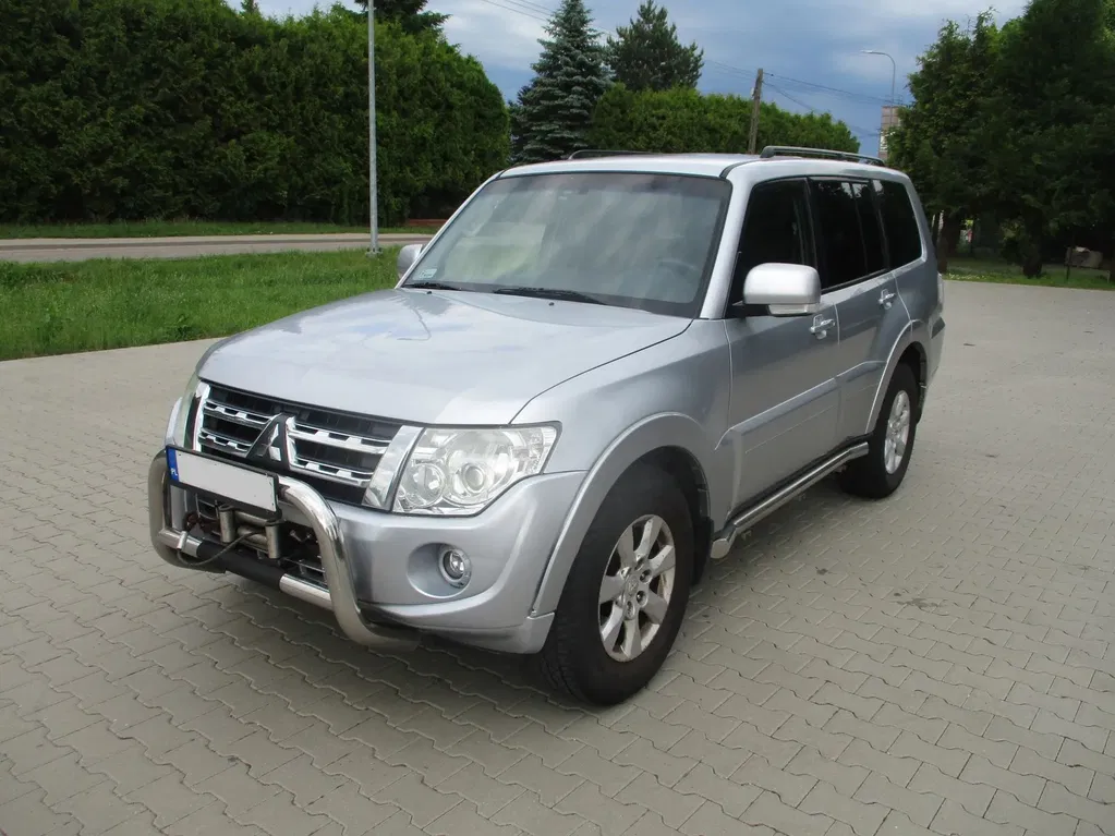 Zdjęcie: 2011 Mitsubishi Pajero