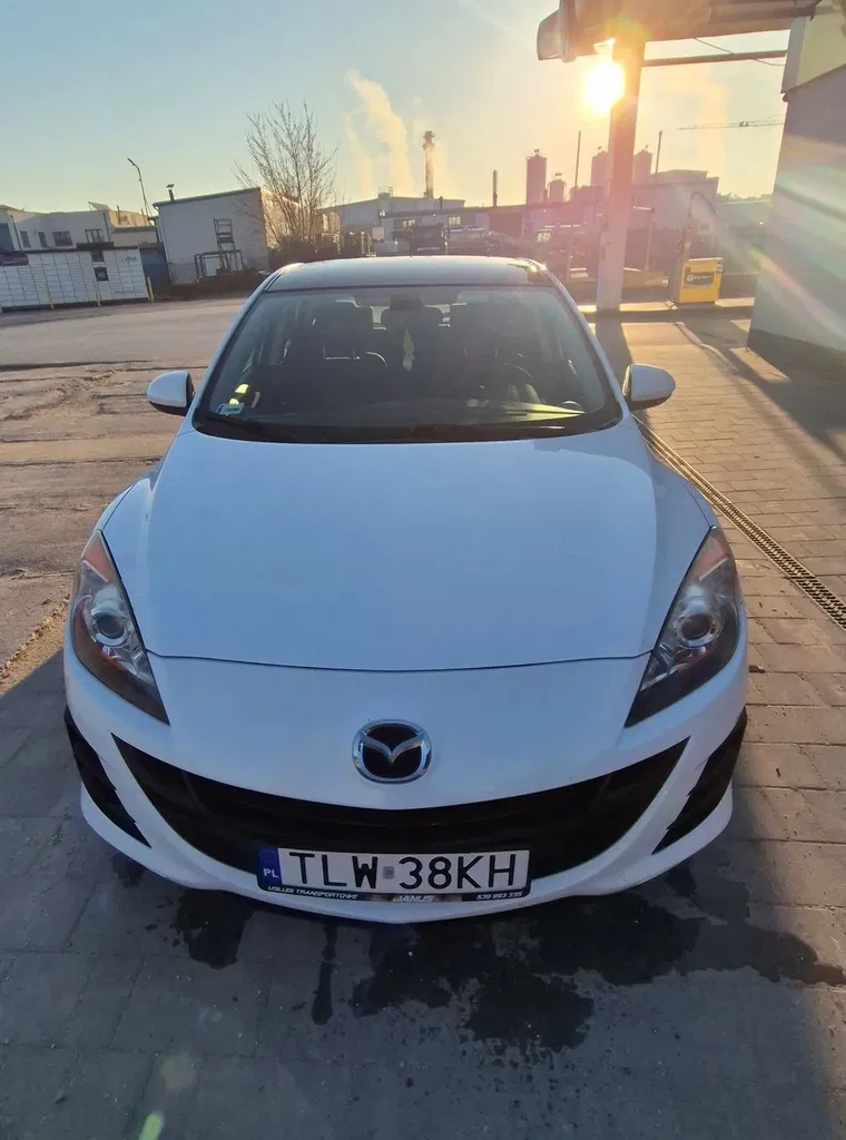 Zdjęcie: 2011 Mazda 3