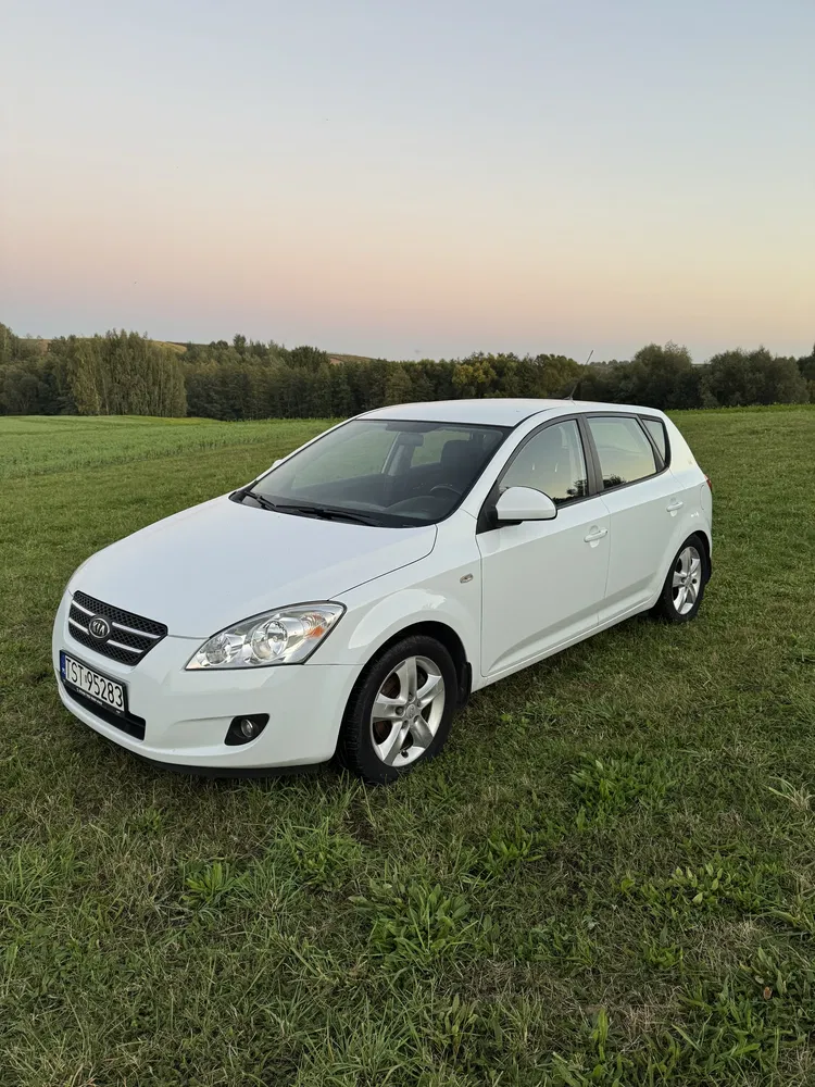 Zdjęcie: 2008 Kia Cee'd