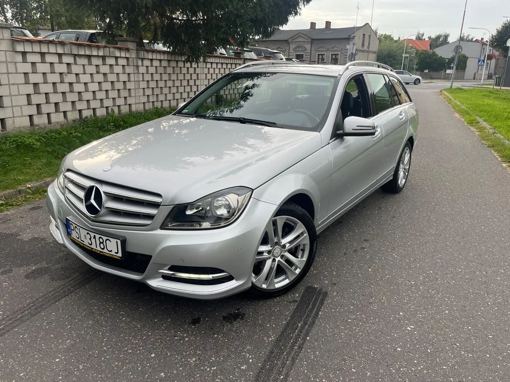 Zdjęcie: 2012 Mercedes-Benz C Klasa