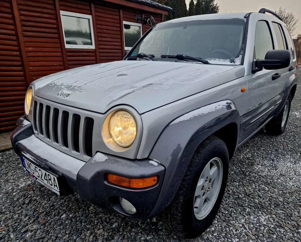 Zdjęcie: 2004 Jeep Cherokee