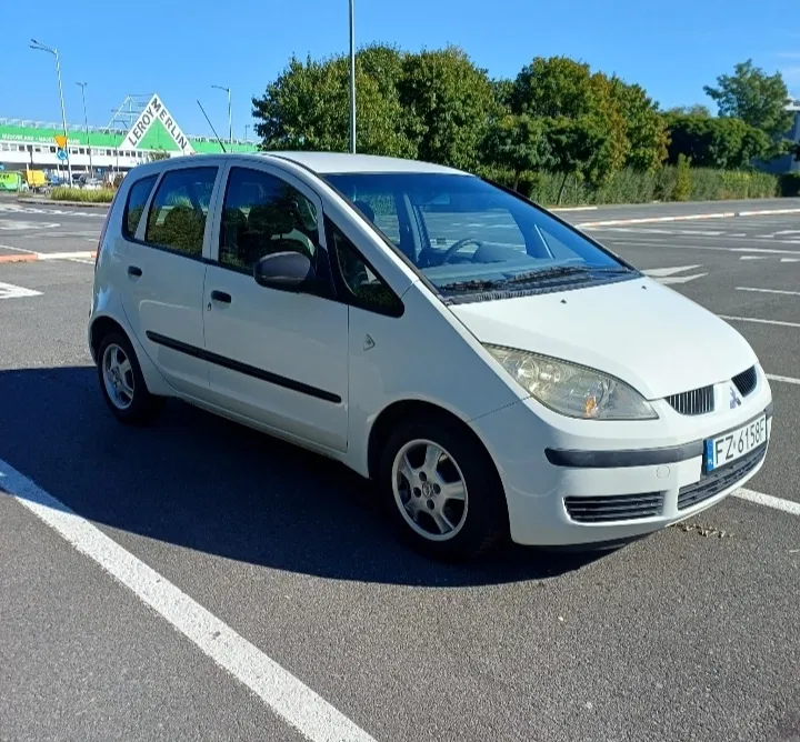 Zdjęcie: 2005 Mitsubishi Colt