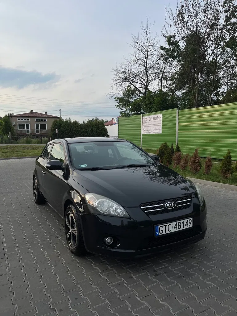 Zdjęcie: 2010 Kia Cee'd
