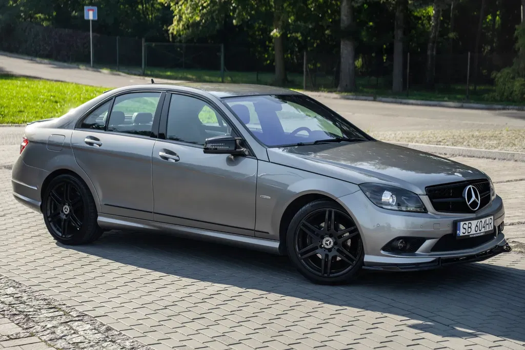 Zdjęcie: 2010 Mercedes-Benz C Klasa