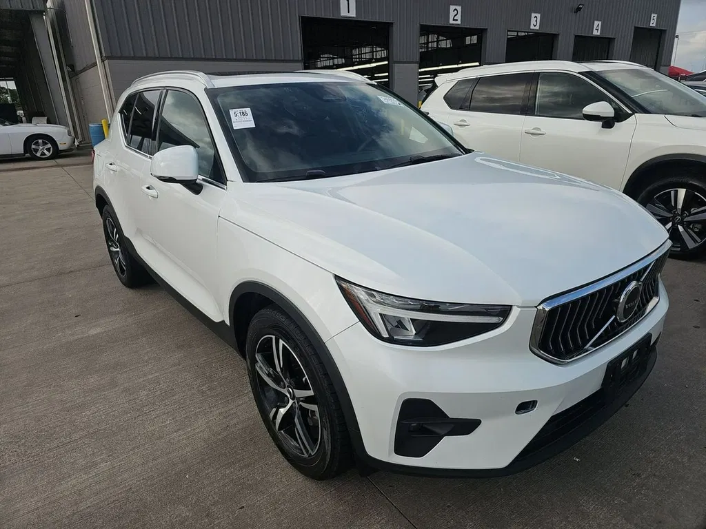 Zdjęcie: 2023 Volvo XC 40