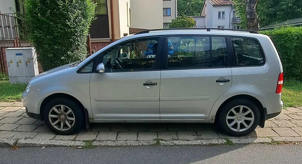 Zdjęcie: 2006 Volkswagen Touran