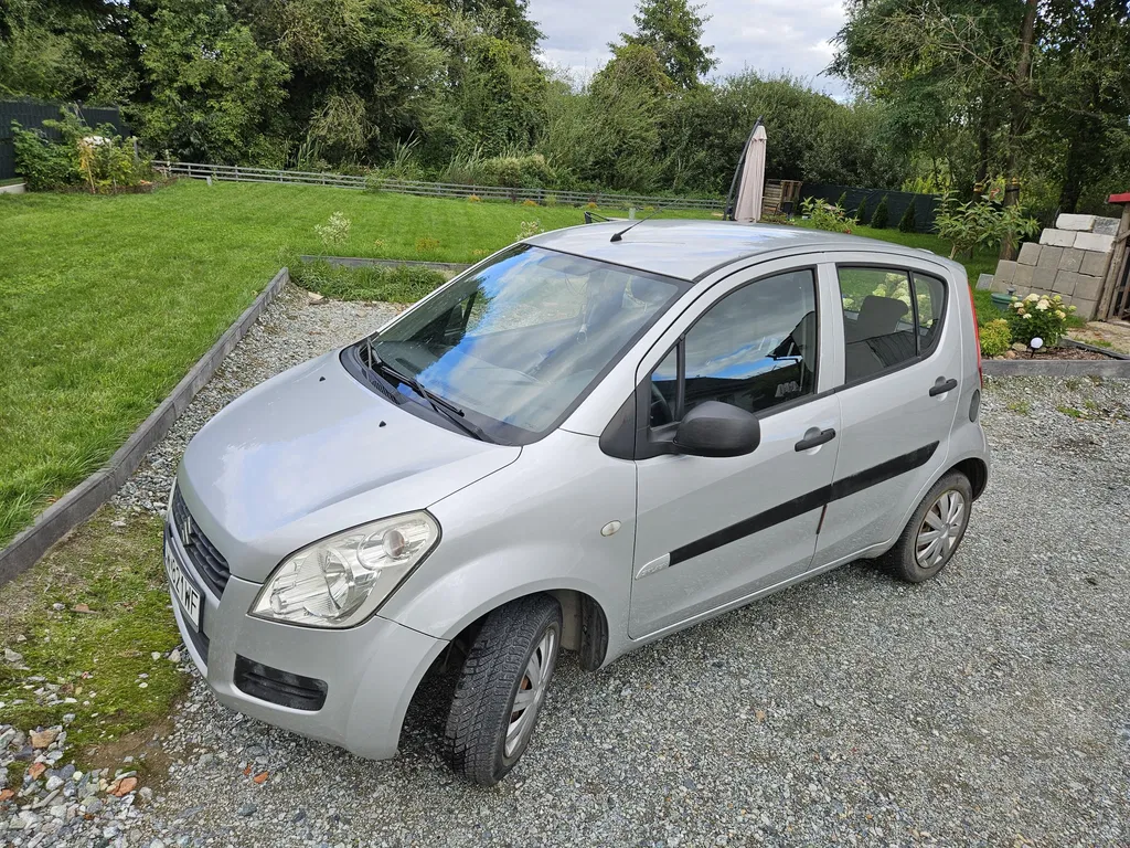 Zdjęcie: 2009 Suzuki Splash