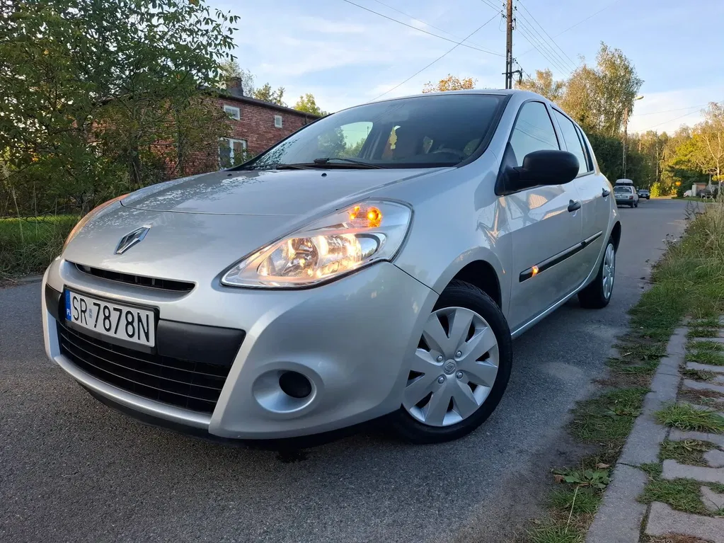 Zdjęcie: 2011 Renault Clio