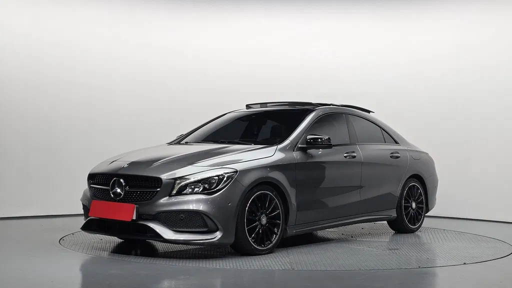 Zdjęcie: 2017 Mercedes-Benz CLA
